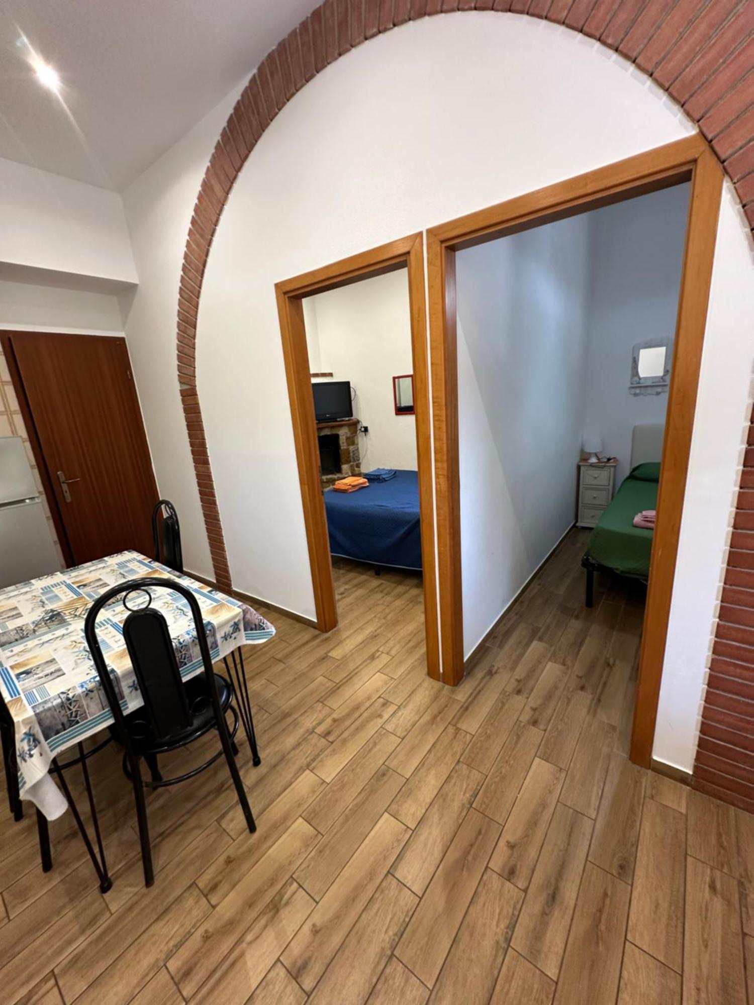 House Cefalu 1915 拉斯卡里 外观 照片